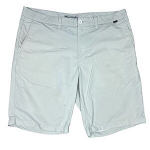 Travis Mathew Golf Shorts‎ Men's 38 Beige Tan Flat Front Nylon Outdoor - READ!